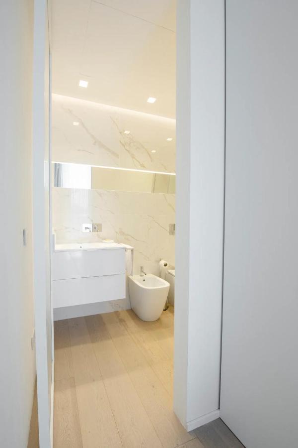 Appartamenti In Centro - Biancospino Apartments Милано Екстериор снимка